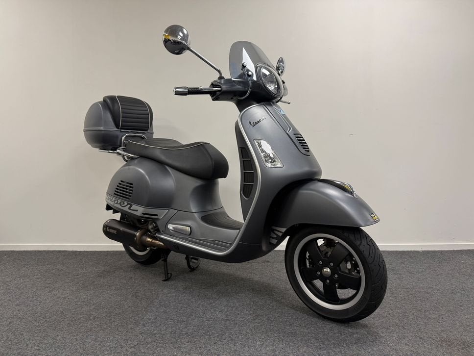 Vespa GTS 300 Supersport | 2010 | 12.400KM, Scooter, Bedrijf, Onbekend, Onbekend