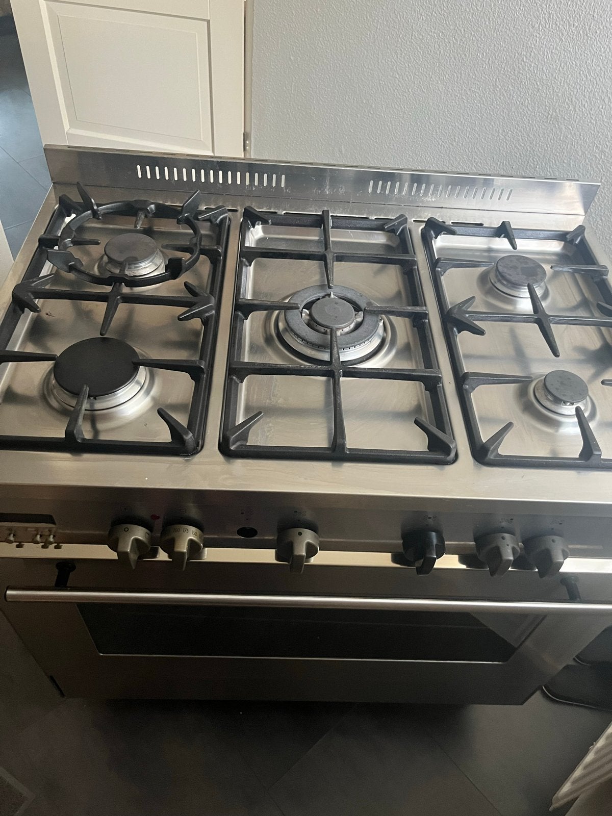 Robuust RVS gasfornuis 90 cm - 5 pitten (oven defect), Ophalen, 60 cm of meer, Gas, Niet werkend