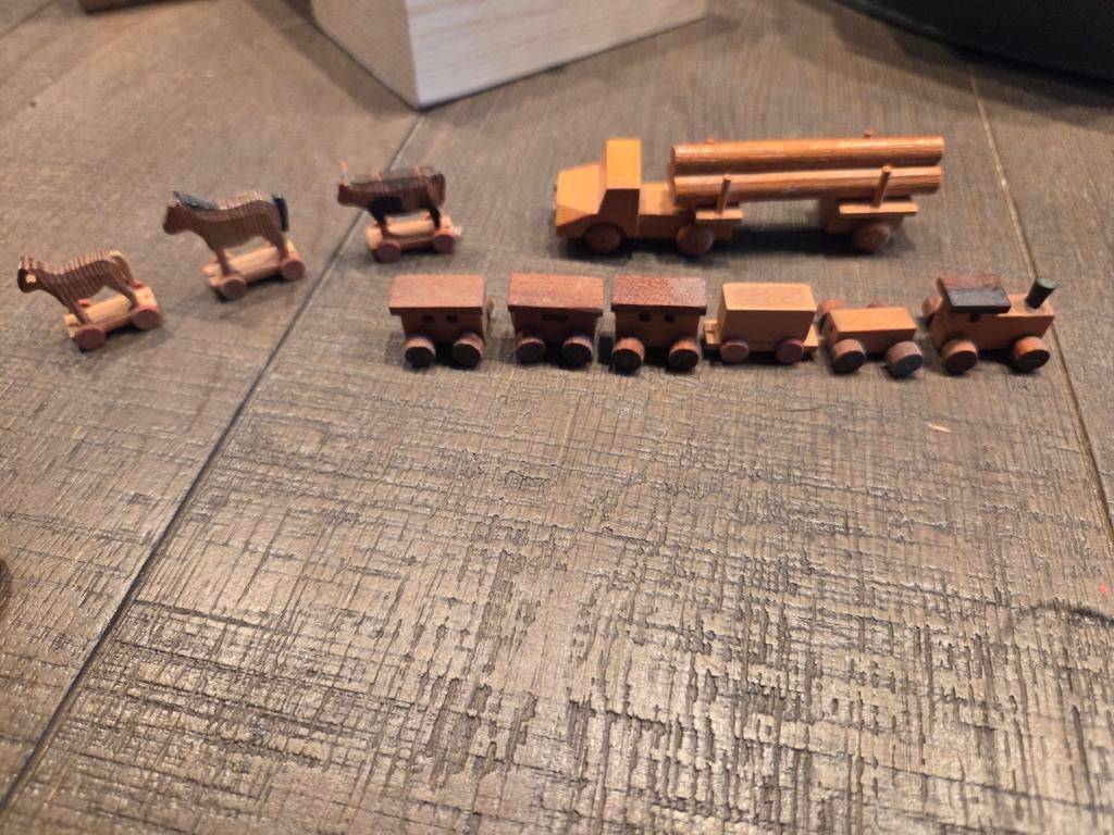 Houten speelgoedset: trein, vrachtwagen en dieren klein, Kinderen en Baby's, Speelgoed | Houten speelgoed, Ophalen of Verzenden
