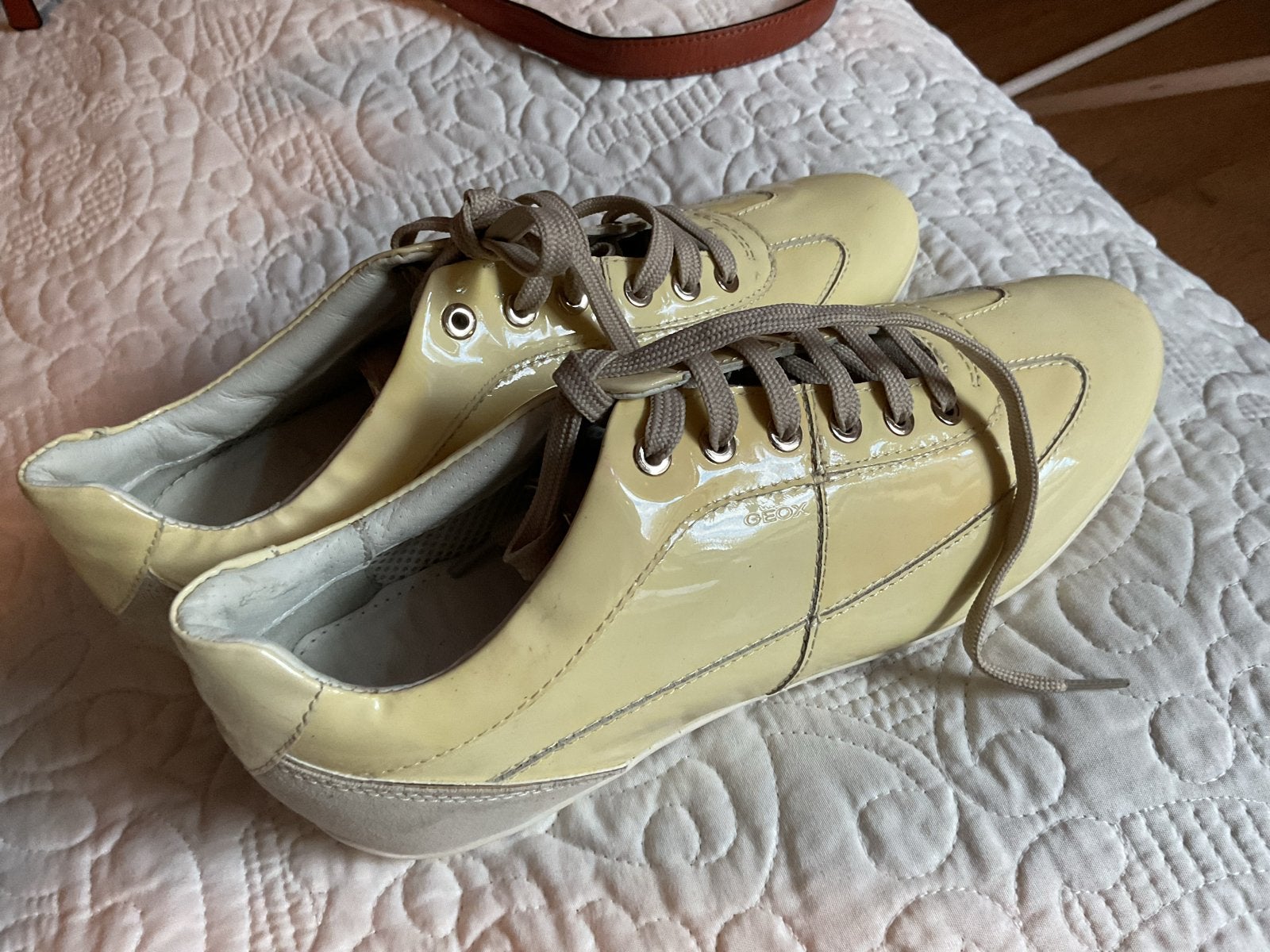 Geox Sneakers Dames - Geel Lak - Maat 41, Geox, Geel, Nieuw, Ophalen of Verzenden