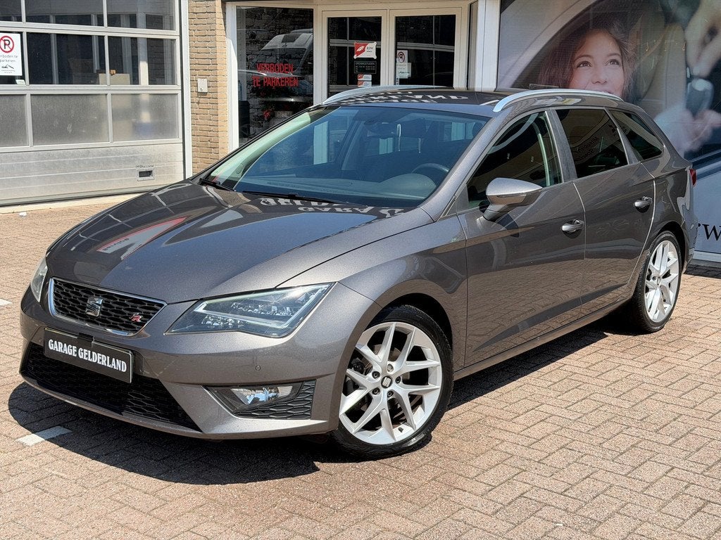 Seat Leon ST 1.4 TSI FR | Navi | Cruise | Climate | Trekhaak, Stof, Gebruikt, 4 cilinders, 150 pk