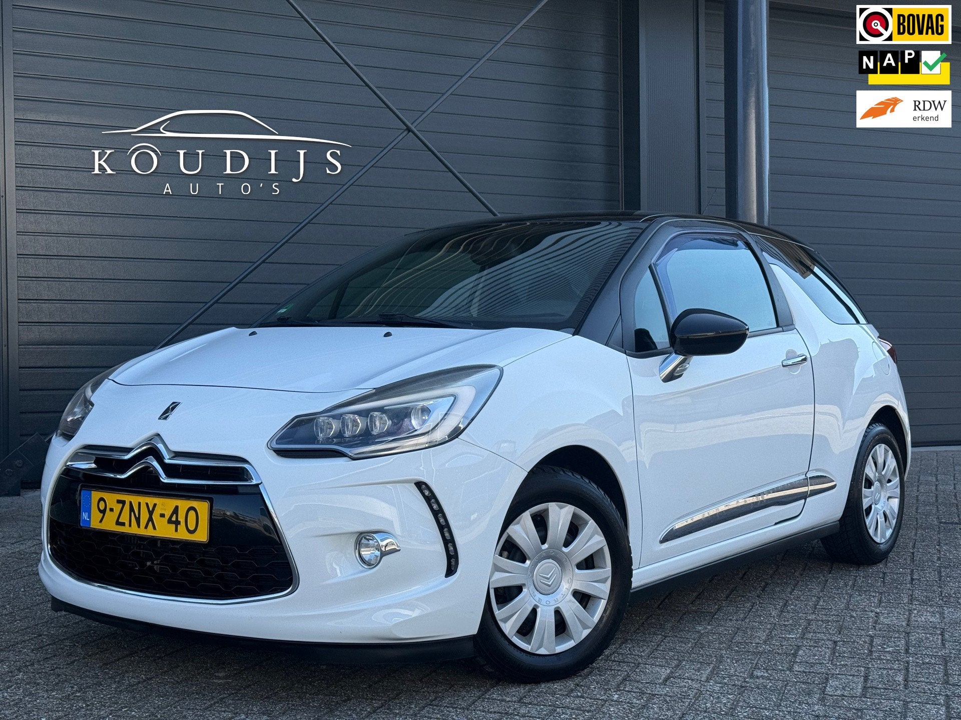 Citroen DS3 1.2 So Chic, Camera, Climate, Led, Navi, PDC, Tr, Leder en Stof, Wit, Origineel Nederlands, Bedrijf