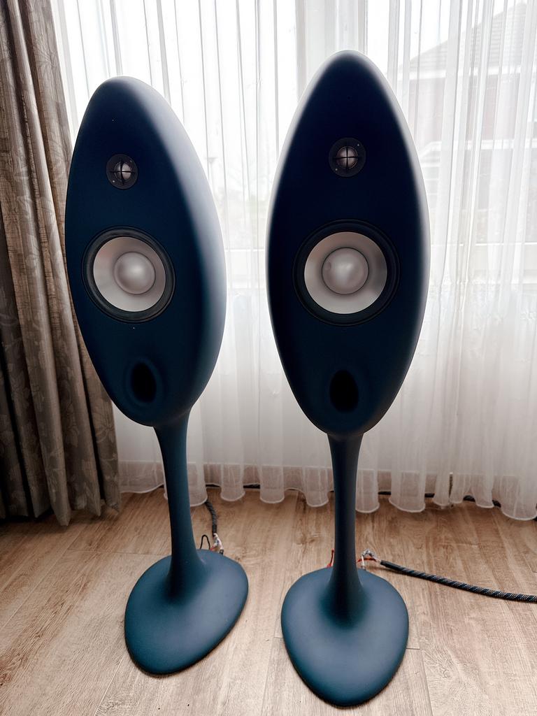 Vivid Audio V1.5, Gebruikt, Minder dan 60 watt, Front, Rear of Stereo speakers, Ophalen