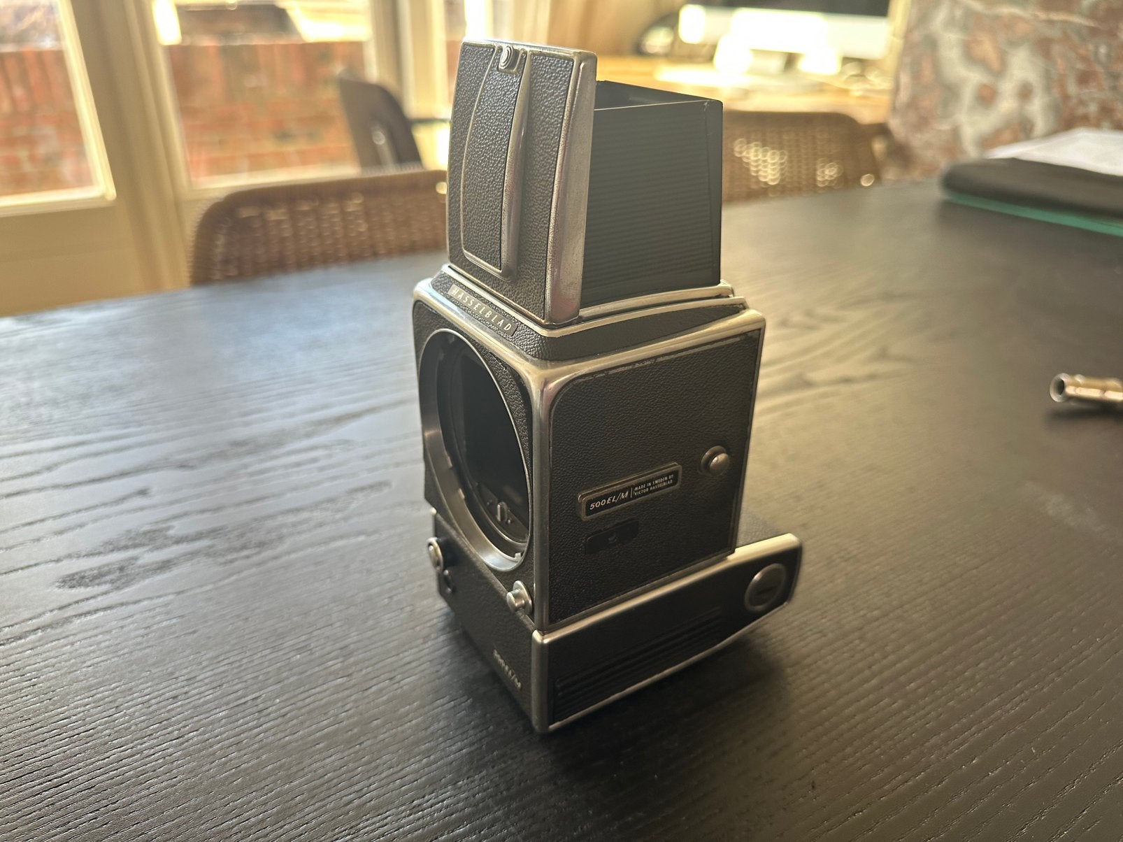 Hasselblad 500 EL/M Body + Hasselblad adapter, Ophalen of Verzenden, Gebruikt, Spiegelreflex, Overige Merken