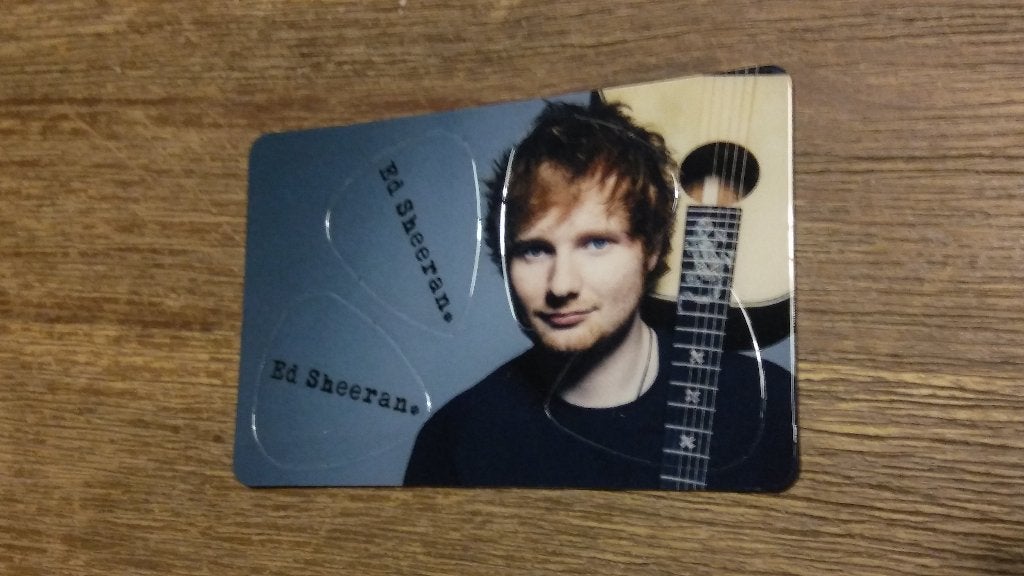 Ed Sheeran pop artiest gitaarplectrums picks plectrum kaart, Verzamelen, Ophalen of Verzenden, Zo goed als nieuw, Overige typen