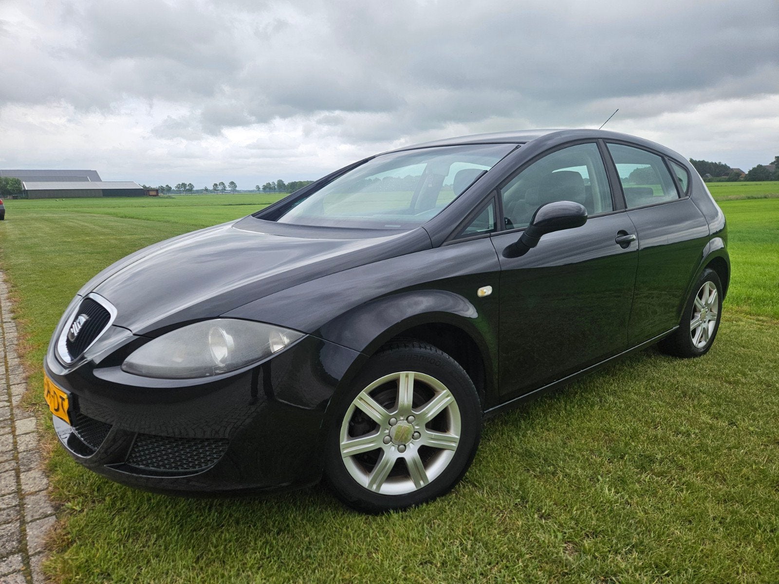 Seat Leon 1.6 75KW 2007 Zwart, Auto's, Seat, Particulier, Leon, Airconditioning, Trekhaak, Benzine, D, Hatchback, Handgeschakeld