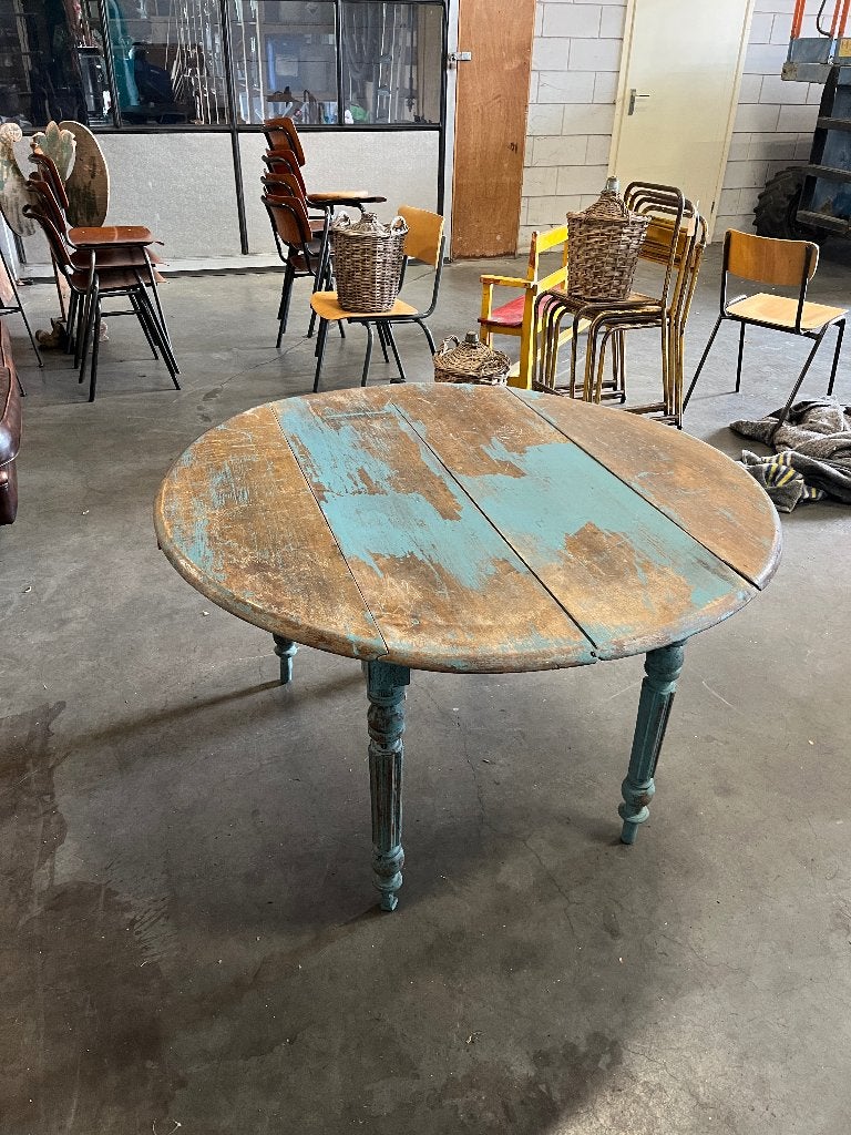 Zeer fraaie Hangoortafel mooi patina van ouderdom, Ophalen