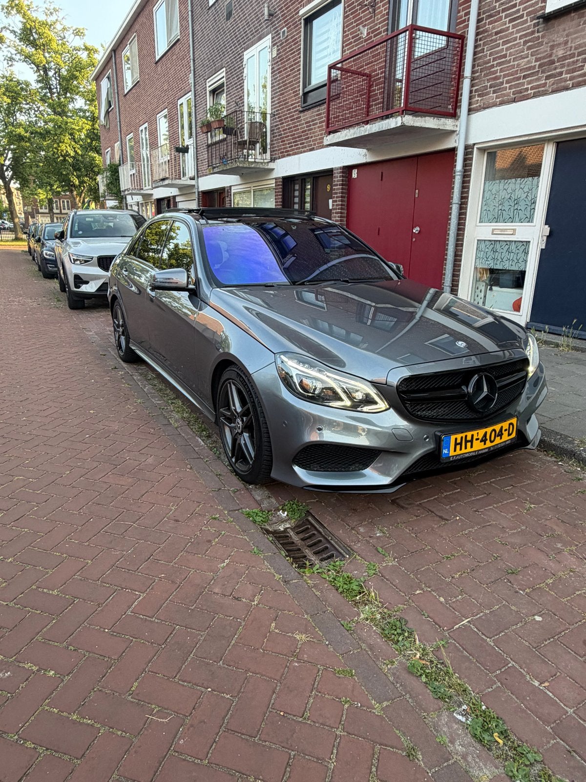 Mercedes-Benz E-Klasse 2.2 CDI E220 Sedan AUT 2015 Grijs, Auto's, Achterwielaandrijving, 2000 kg, 23 km/l, Origineel Nederlands