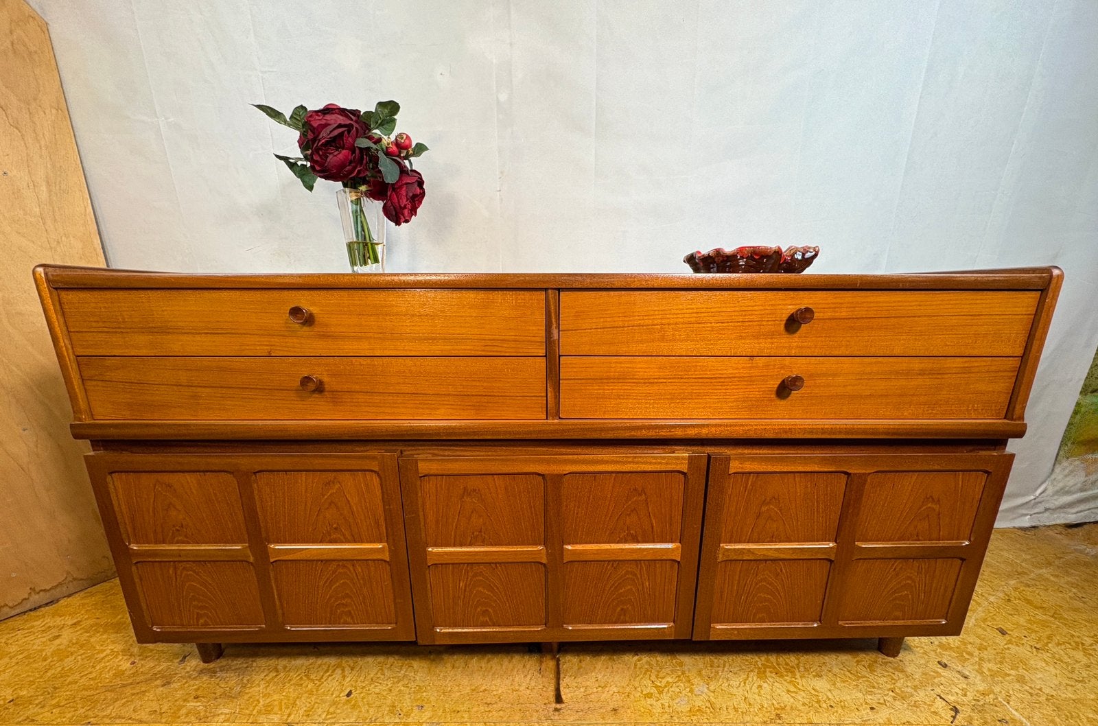 Gratis verzending!Midcentury retro vintage teak dressoir1960, Mid century retro vintage teak dressoir Nathan 1960 British Desi