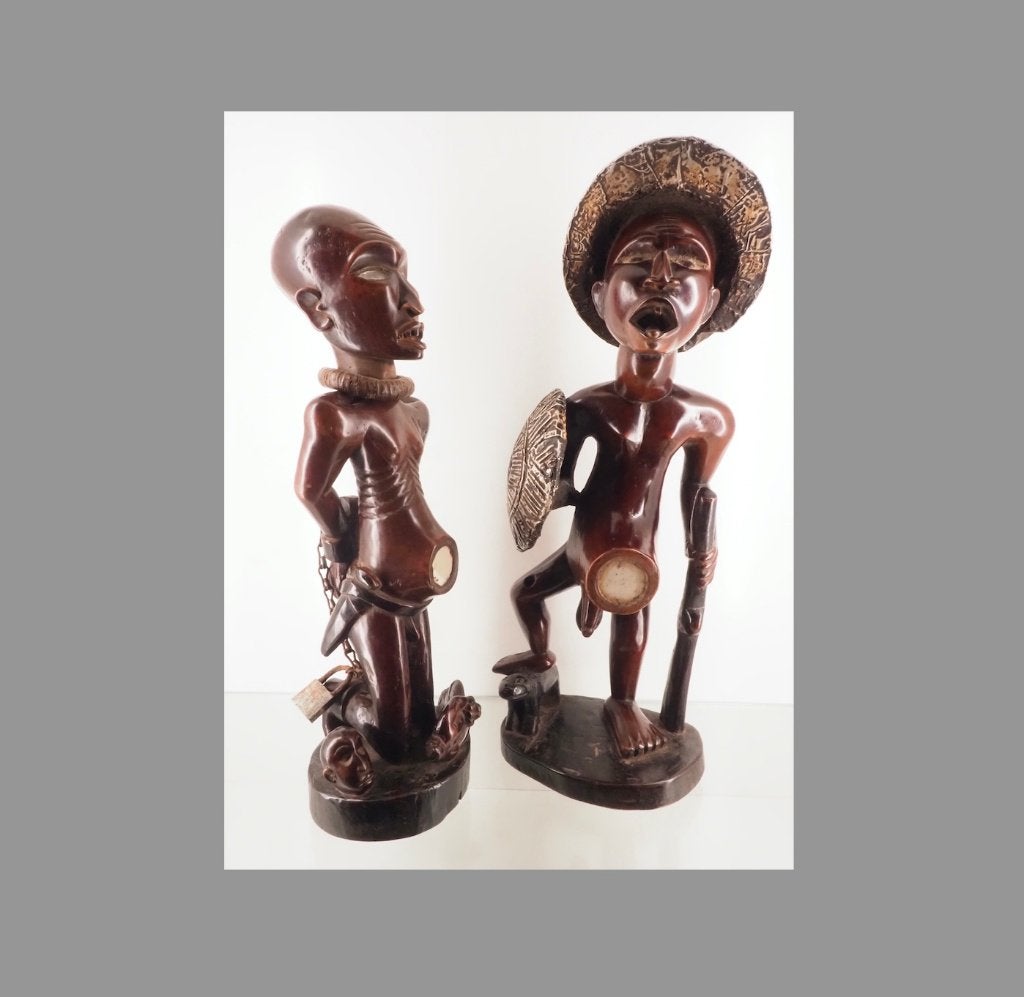 Set van 2 Congo Nkisi-fetisjbeelden (251022-01/02), Hout, Gemerkt, Afrika, 54 cm
