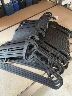 Kleerhangers IKEA, Ophalen, Zo goed als nieuw, Kunststof, Volwassenen