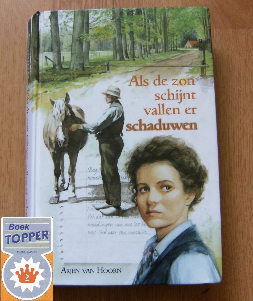 Als de zon schijnt vallen er schaduwen - Arjen van Hoorn, Ophalen of Verzenden, Gelezen, Arjen van hoorn
