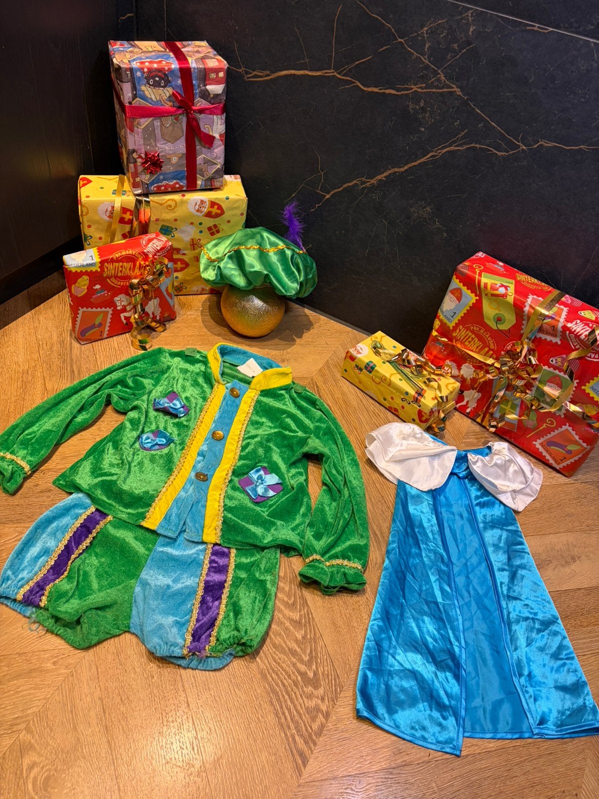 Pietenpak paars blauw groen maat 116 set sinterklaas, Ophalen of Verzenden, Zo goed als nieuw, 110 t/m 116, Jongen of Meisje
