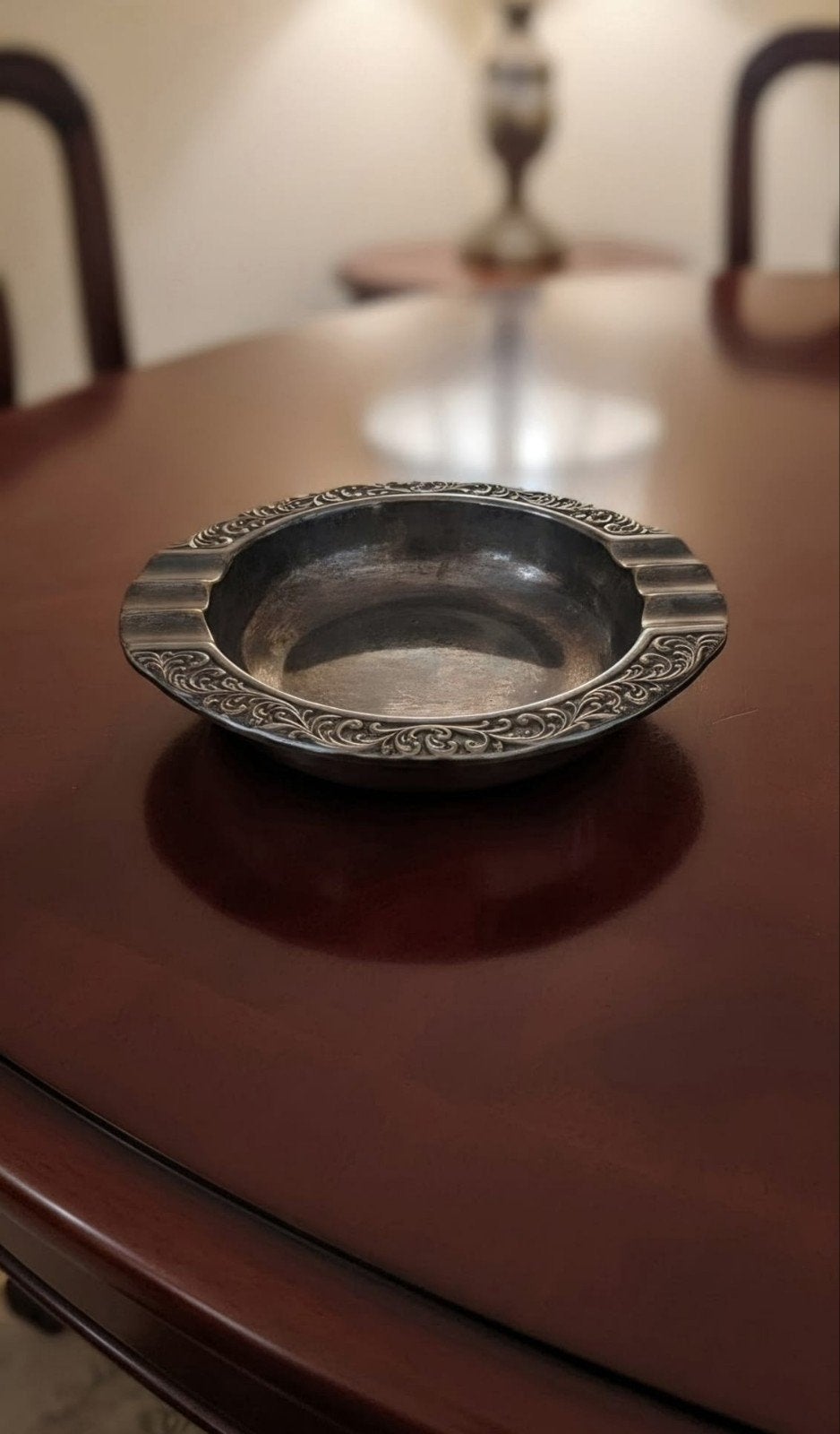 Antieke zilverkleurige vintage asbak met sierlijke rand, Ophalen of Verzenden