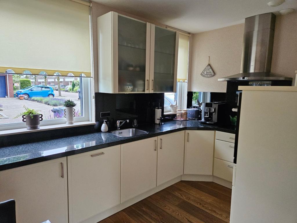 Complete Keuken met Apparatuur en Granieten Blad, Huis en Inrichting, Keuken | Complete keukens, Ophalen, Gebruikt, Hoekkeuken