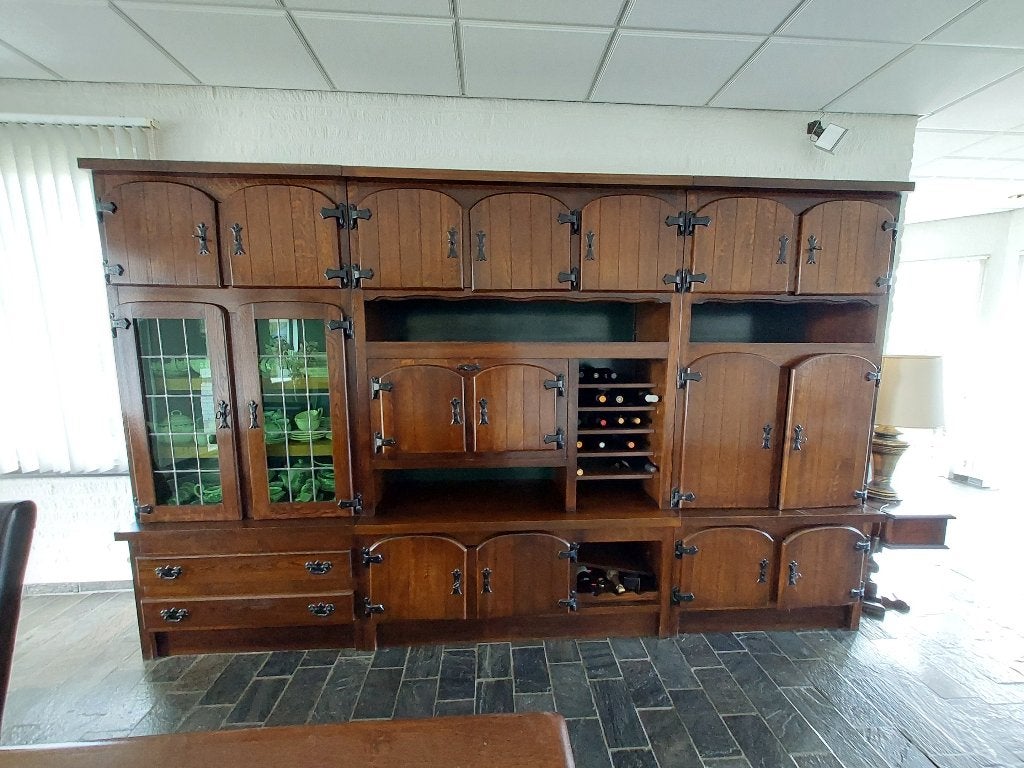 massief eiken houten wandkast met veel opbergruimte, Huis en Inrichting, Kasten | Wandmeubels, Ophalen, 200 cm of meer, 300 cm of meer