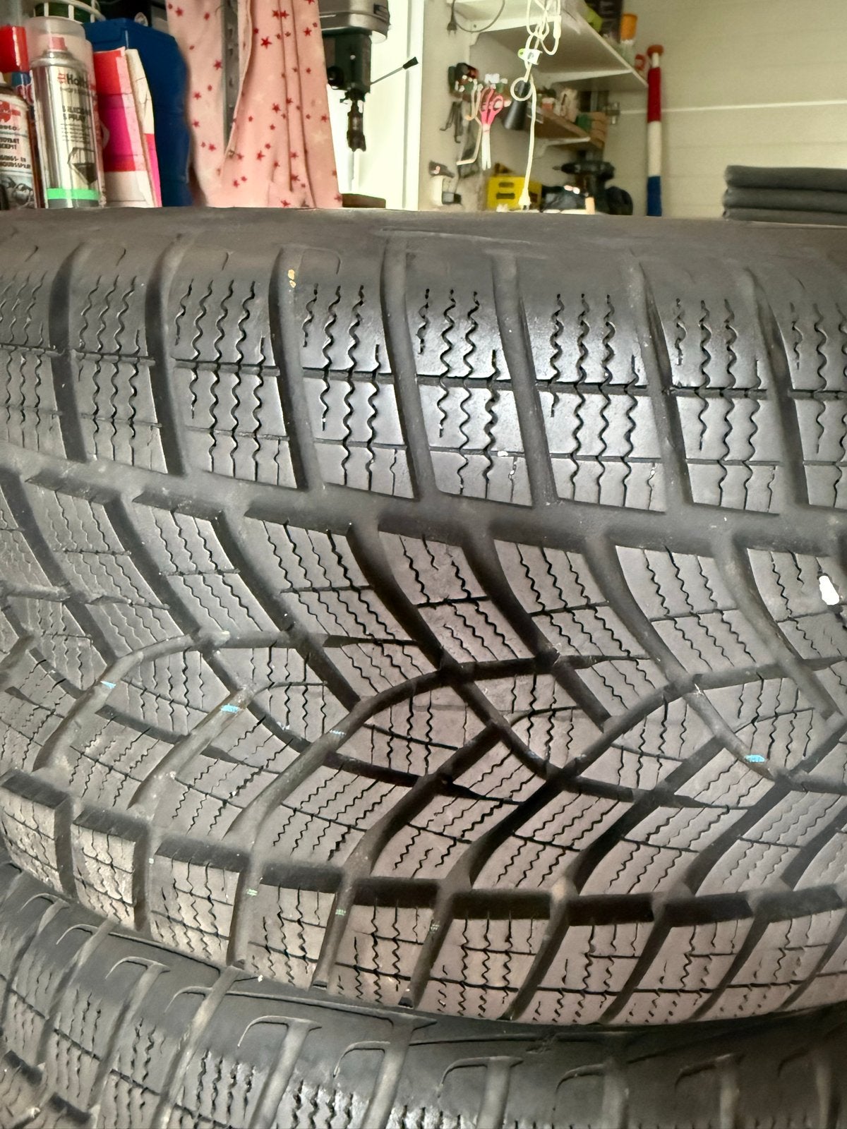 Winterbanden M+S voor Volkswagen Tiguan Gen 1 (235/55R17), Ophalen, Gebruikt, Banden en Velgen, 17 inch