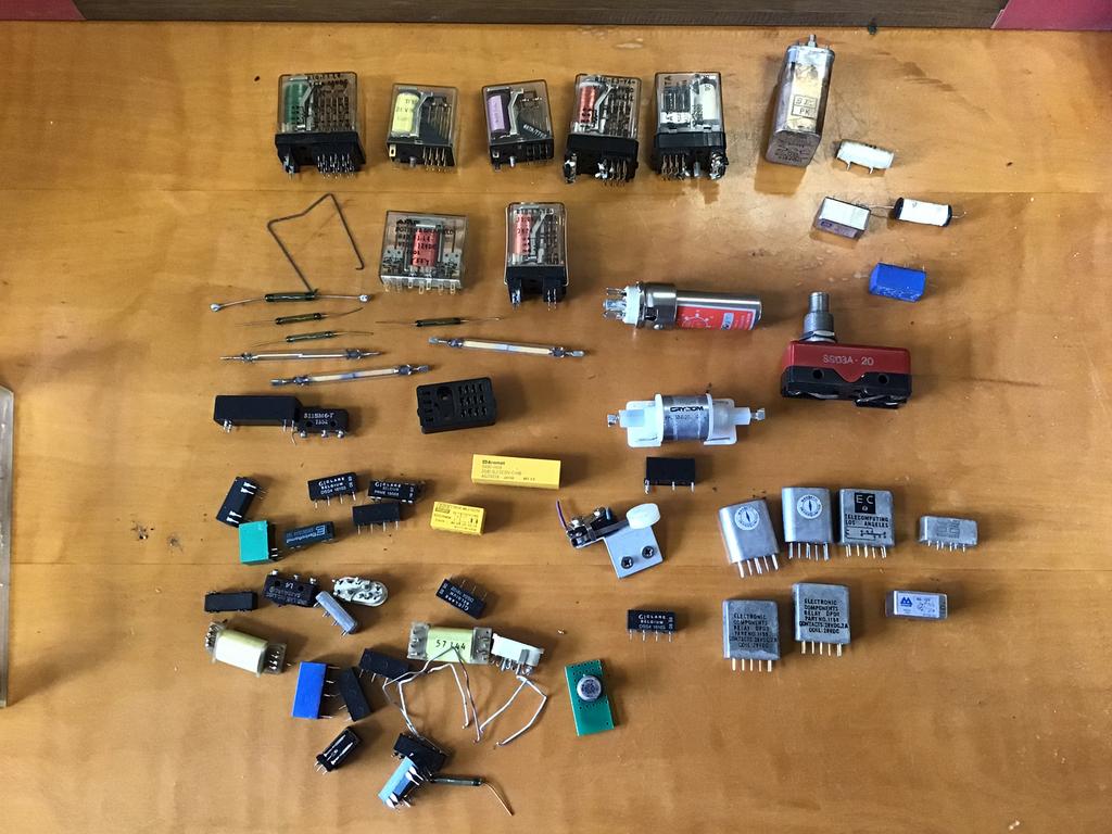 Verschillende onderdelen t.b.v. elektronica, Ophalen of Verzenden, Gebruikt