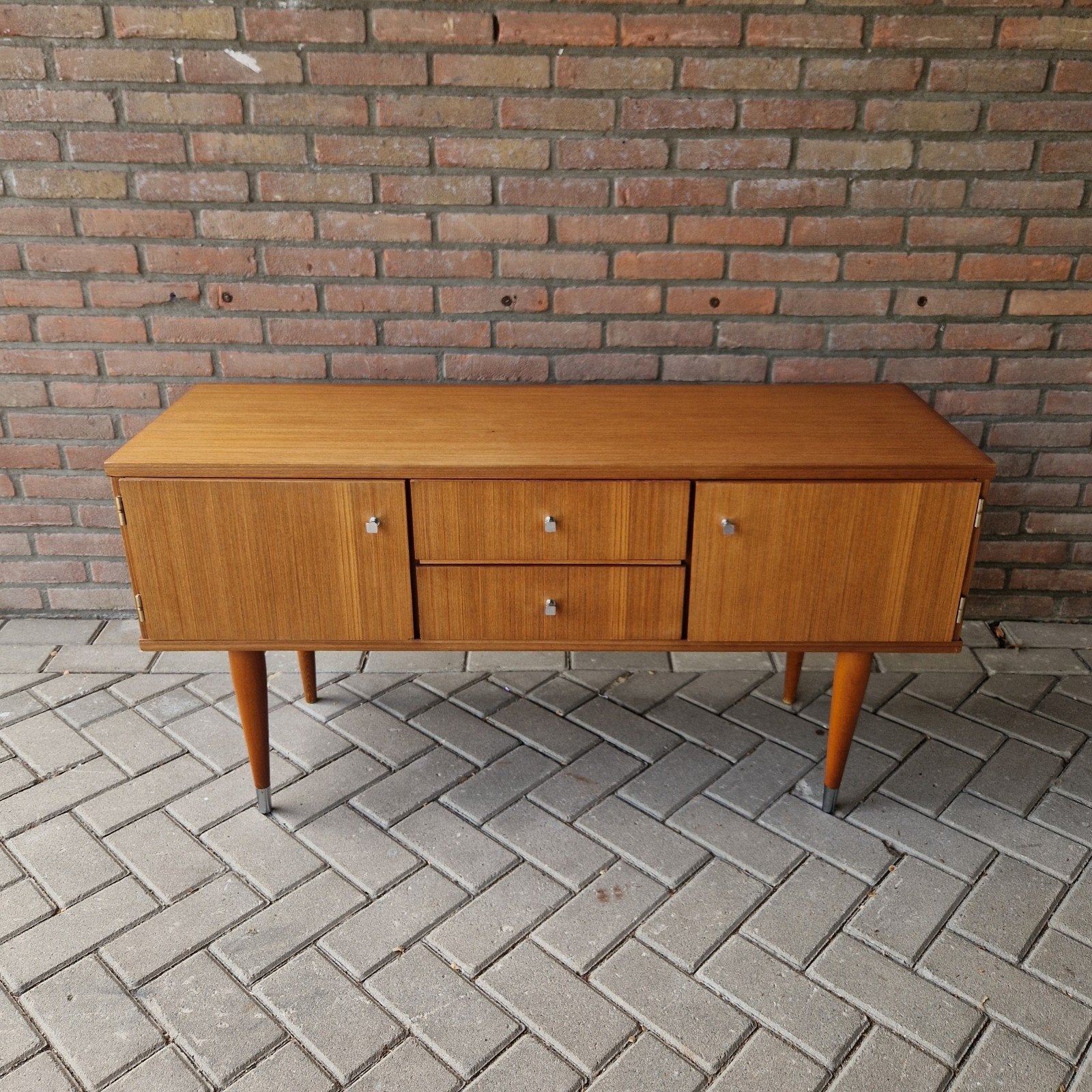 Vintage dressoir lowboard tvkast tvmeubel teak, Kolibrivintagehal@gmail.com, Gebruikt, 100 tot 150 cm, Aaldertgeertsstraat 43 Olst