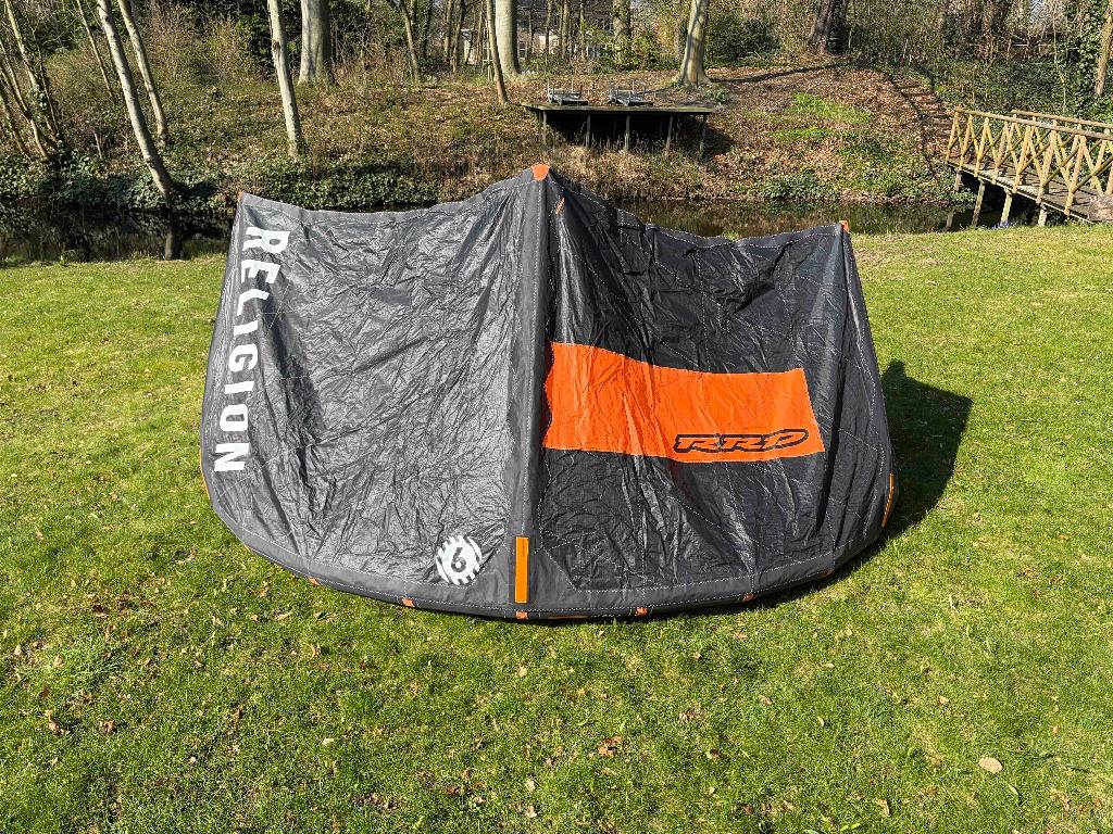 Roberto Ricci Designs Kites een 6/8/9 m, Watersport en Boten, Kitesurfen, Geen board, Ophalen of Verzenden, Zo goed als nieuw