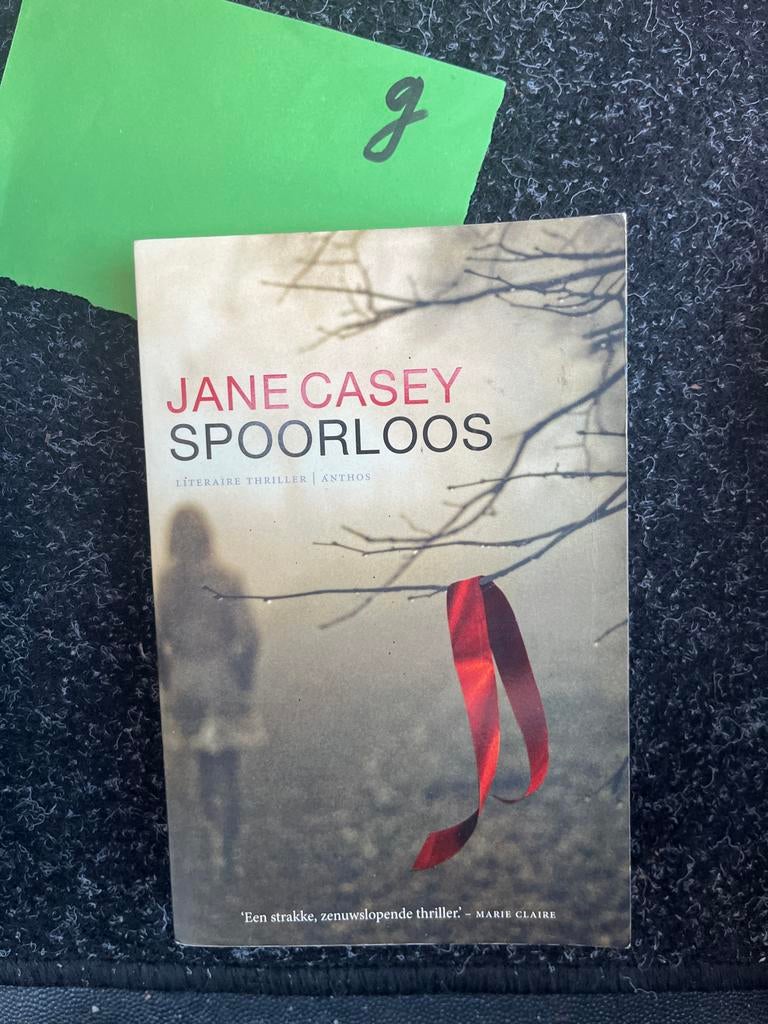 Jane Casey - Spoorloos (Literaire Thriller), Ophalen of Verzenden, Zo goed als nieuw, Europa overig