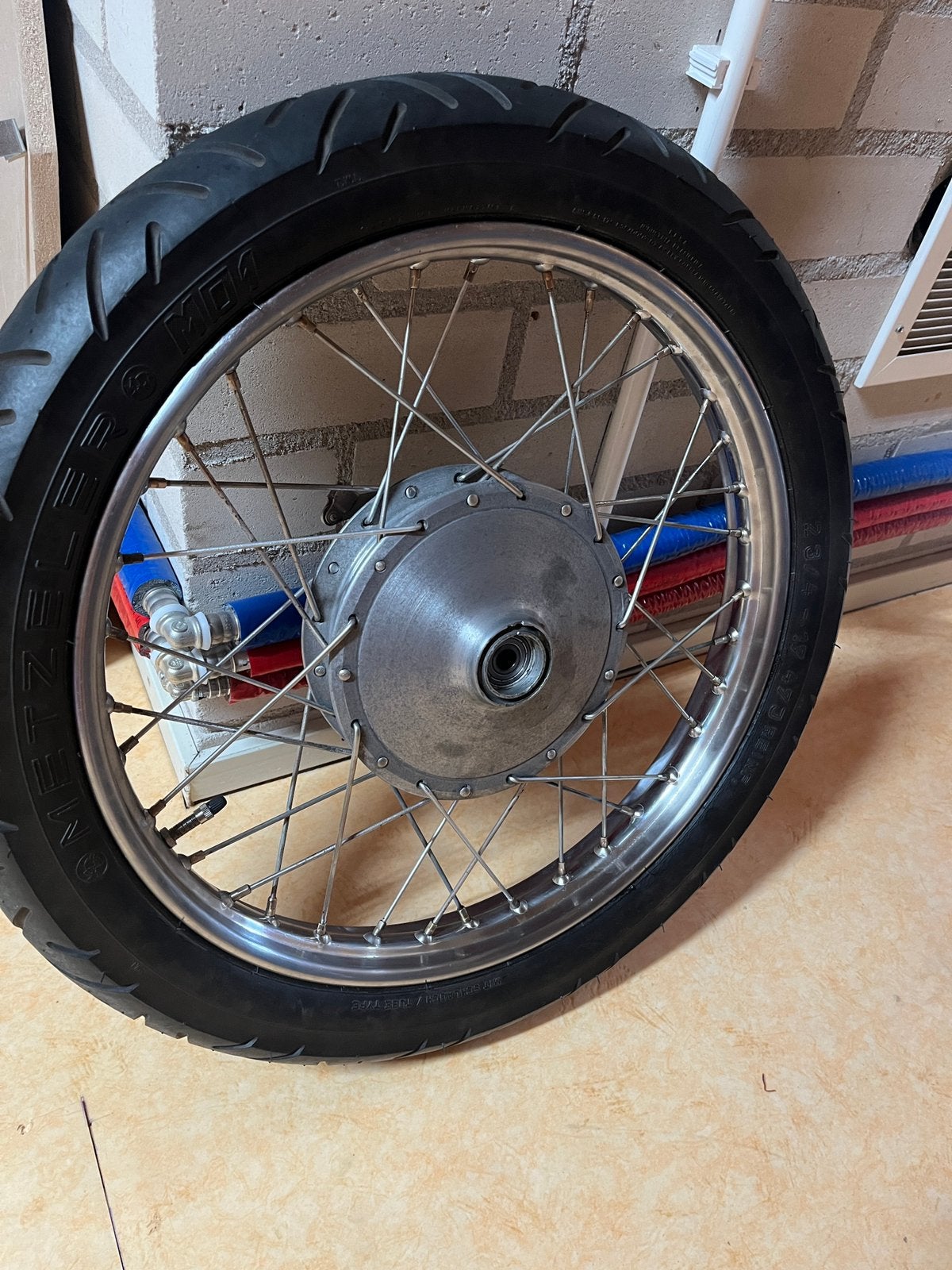 Grote naaf 150mm Zundapp voorwiel, Ophalen of Verzenden, Zo goed als nieuw, Overige typen