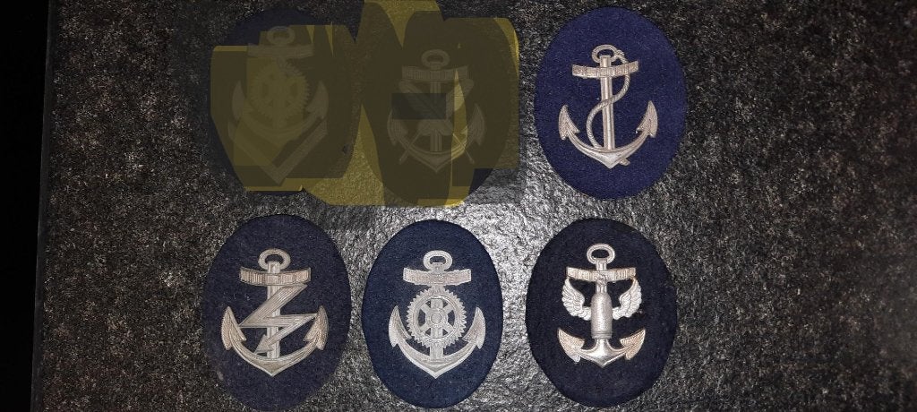 Kriegsmarine Duitse Marine metalen armkentekens WO2 NCO, Verzamelen, Verzenden, Marine, Duitsland, Embleem of Badge