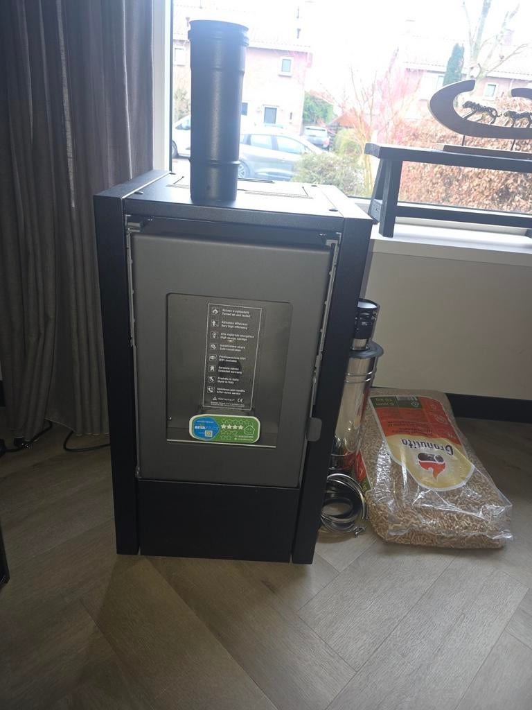 Artel Mini 6 pelletkachel NIEUW, Ophalen, Nieuw, Pelletkachel, Vrijstaand