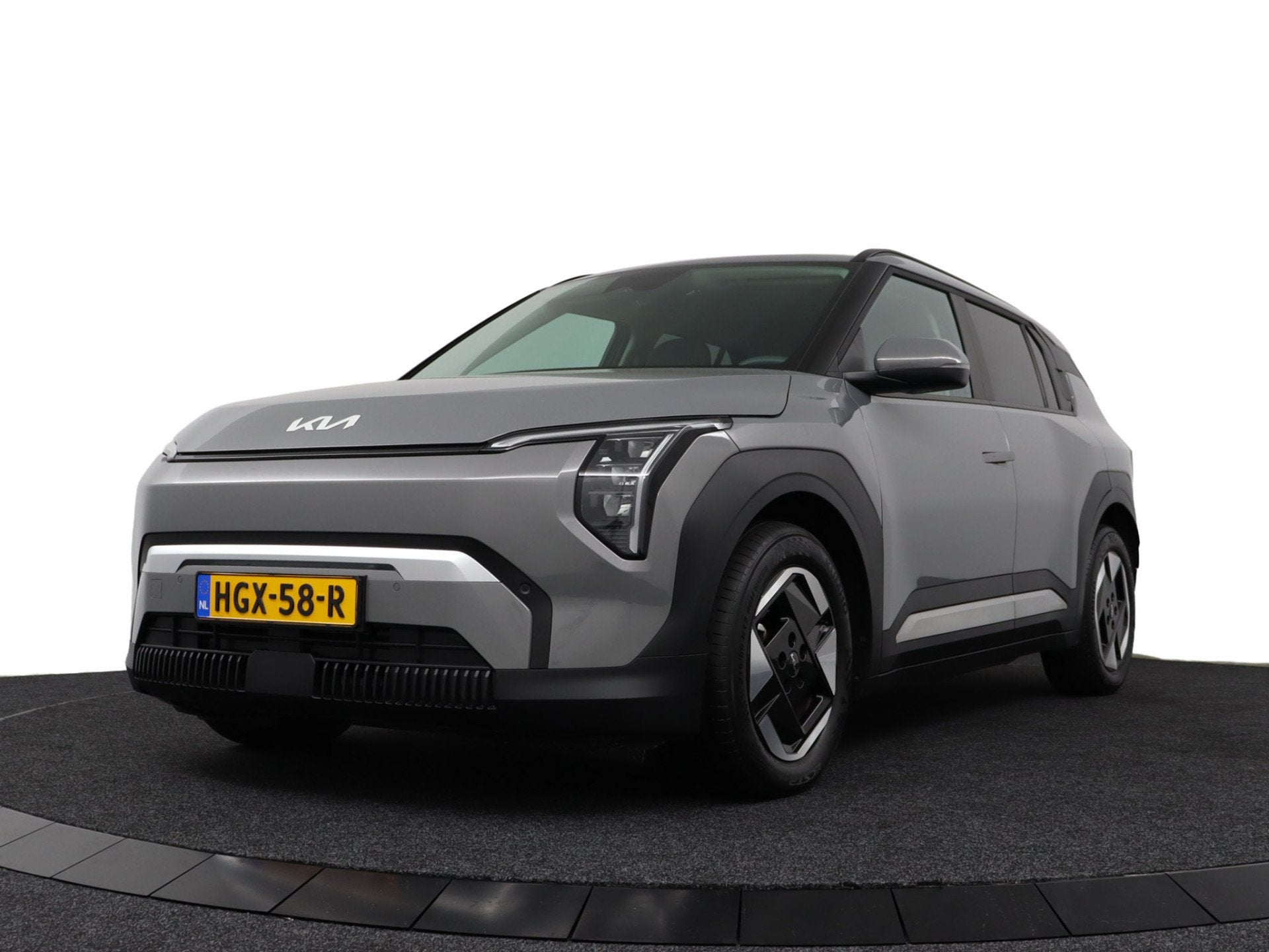 Kia EV3 Plus 81.4 kWh - Stoel/stuurwiel verwarming - Adaptie, Auto's, Stof, Gebruikt, Met garantie (alle), Origineel Nederlands
