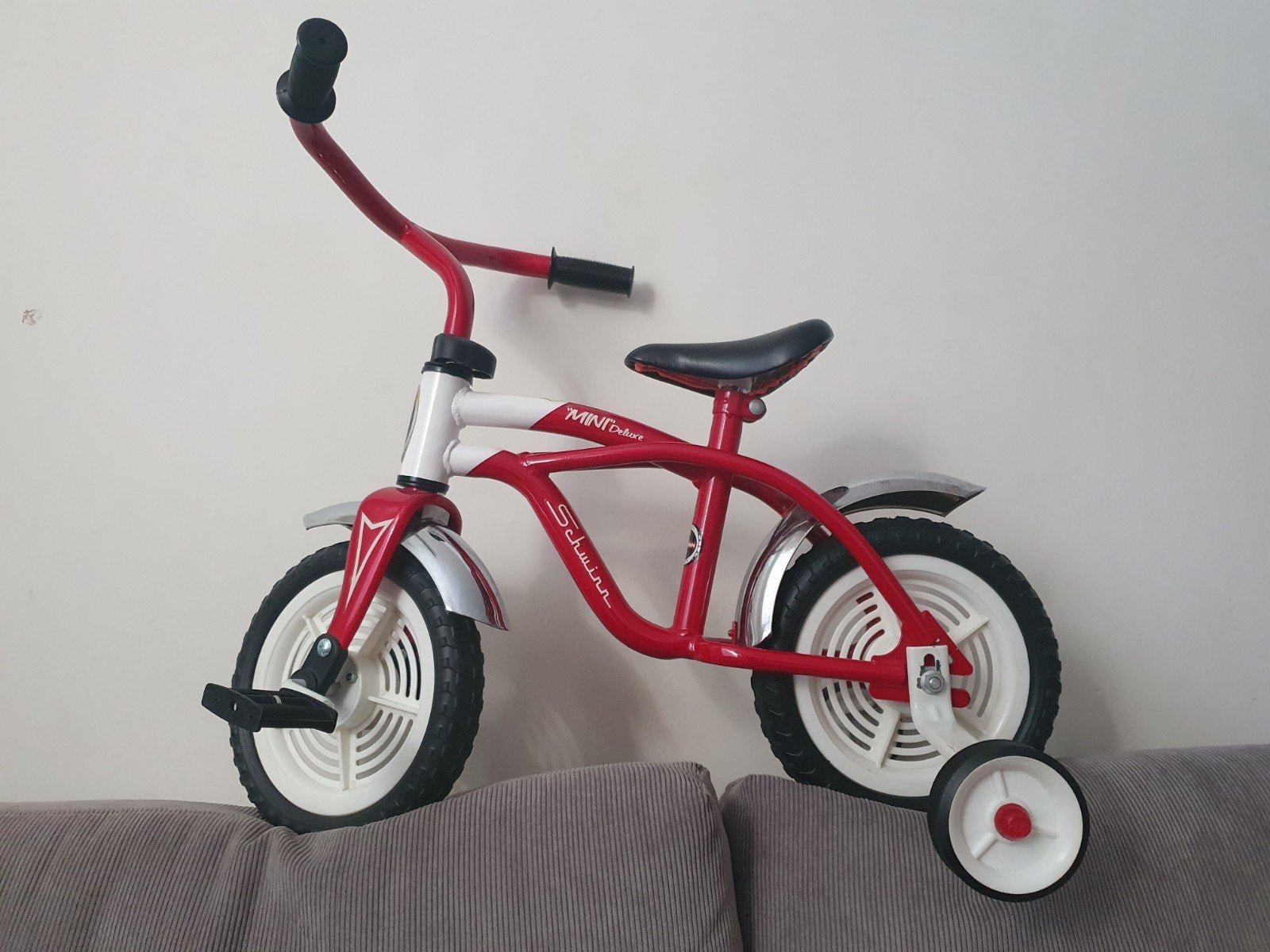 Schwinn kinderfiets met zijwieltjes - Rood/Wit, Fietsen en Brommers, Zijwieltjes, Ophalen of Verzenden, Schwinn, Minder dan 16 inch