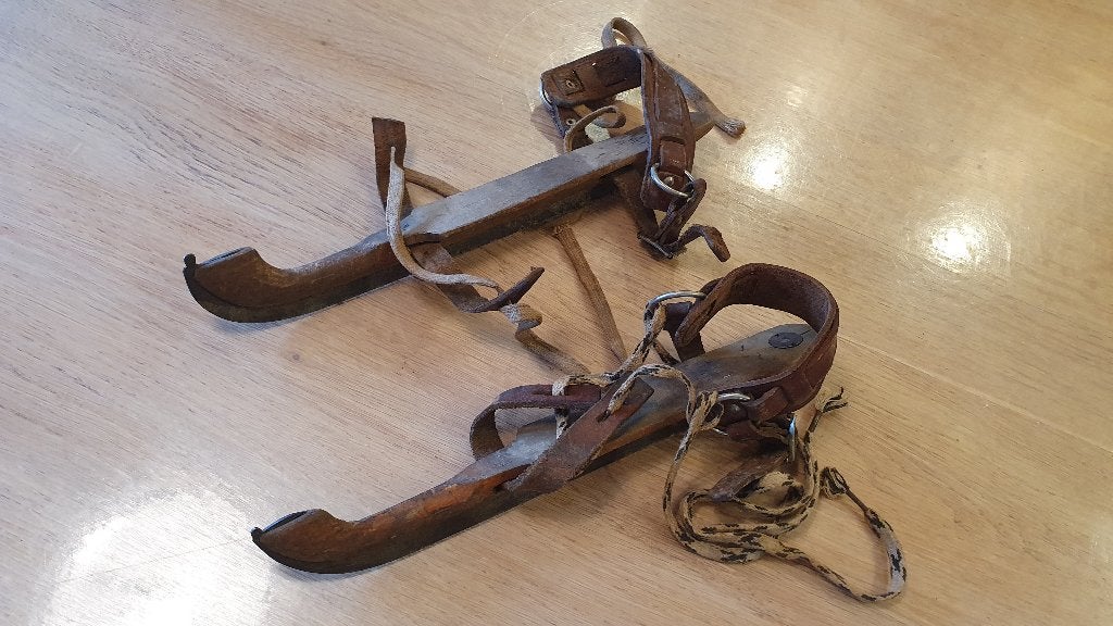2 paar Friese doorlopers (Oude en nieuwe uitvoering), Ophalen of Verzenden, Gebruikt, Friese doorlopers, Overige merken