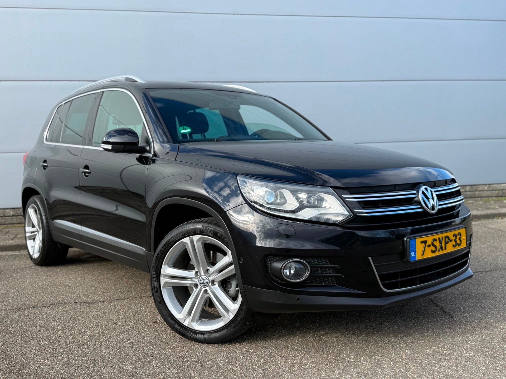 Volkswagen Tiguan 1.4 TSI Sport&Style (bj 2014) XENON-LED|NA, Auto's, Voorwielaandrijving, Euro 5, 15 km/l, Gebruikt
