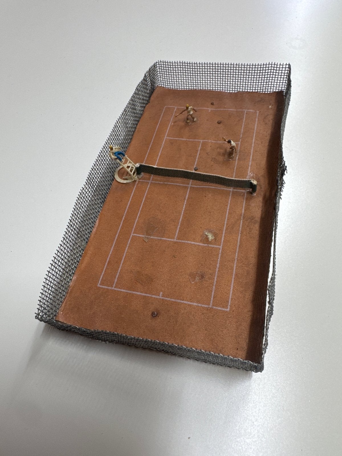 Tennisbaan N spoor met 3 figuren, Overige merken, Gebruikt, Gelijkstroom of Wisselstroom, Overige typen