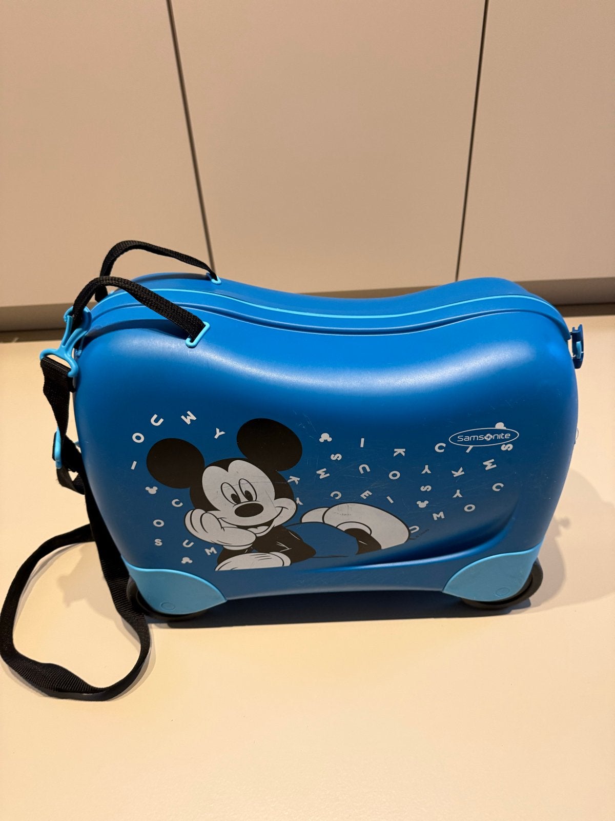 Samsonite Disney Mickey Mouse Kinderkoffer Blauw 30L, Sieraden, Tassen en Uiterlijk, Tassen | Reistassen en Weekendtassen, Wieltjes