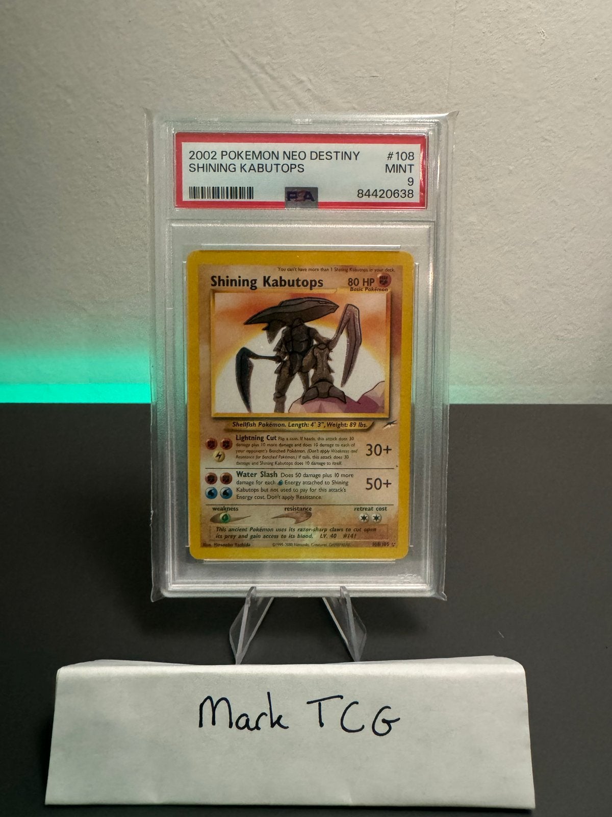 PSA 9 Shining Kabutops 108/105 2002 Neo Destiny Pokémon, Ophalen of Verzenden, Zo goed als nieuw, Losse kaart