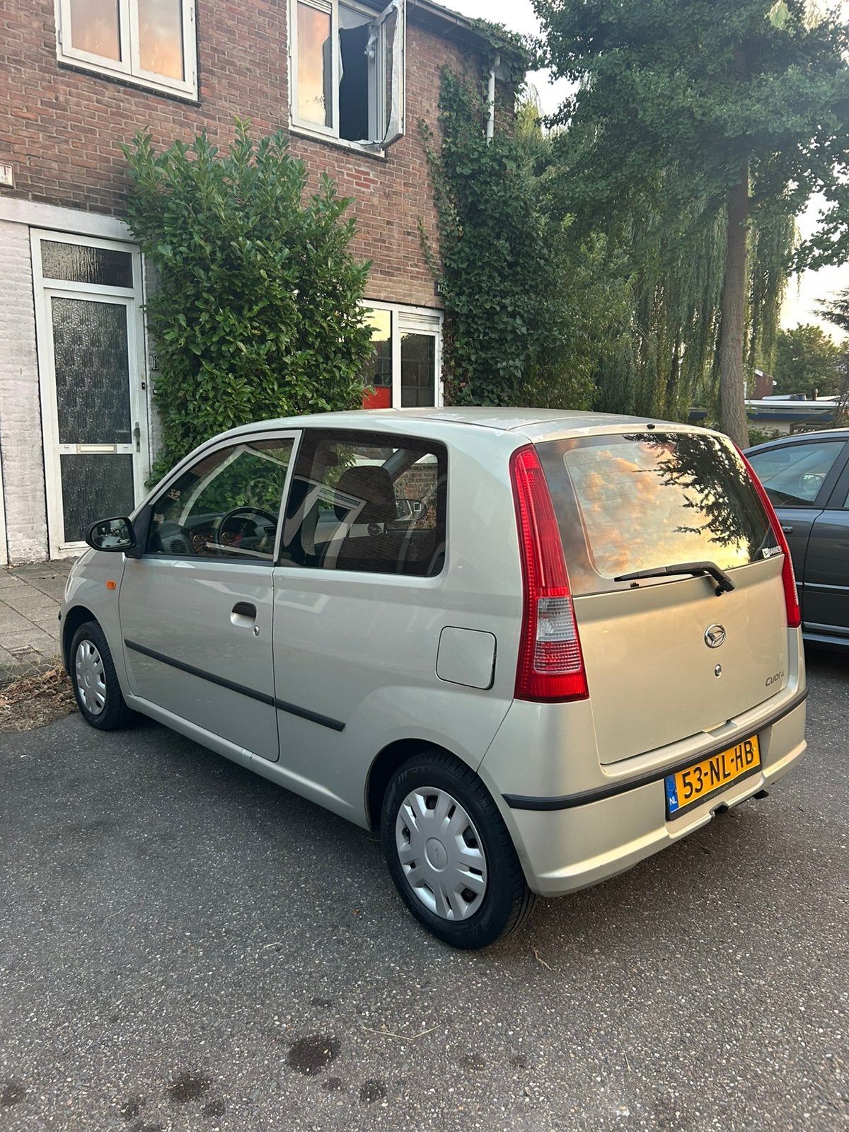 Daihatsu Cuore 1.0 Luxe Versie Nieuw distributieriem Met Apk, Auto's, Daihatsu, Stof, 600 kg, Zwart, 18 €/maand