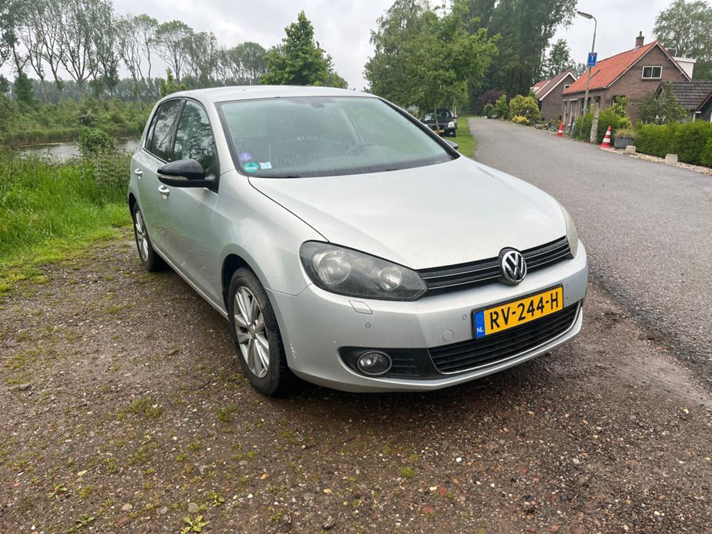 Volkswagen Golf 1.4 16V 59KW 5D 2011 Grijs, Voorwielaandrijving, USB, Stof, Zwart