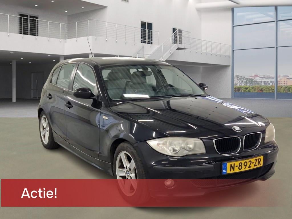 BMW 1-serie 118i TIJDELIJKE ACTIE: NU €500 KORTING - DEZE, Achterwielaandrijving, 4 cilinders, 129 pk, Start-stop-systeem