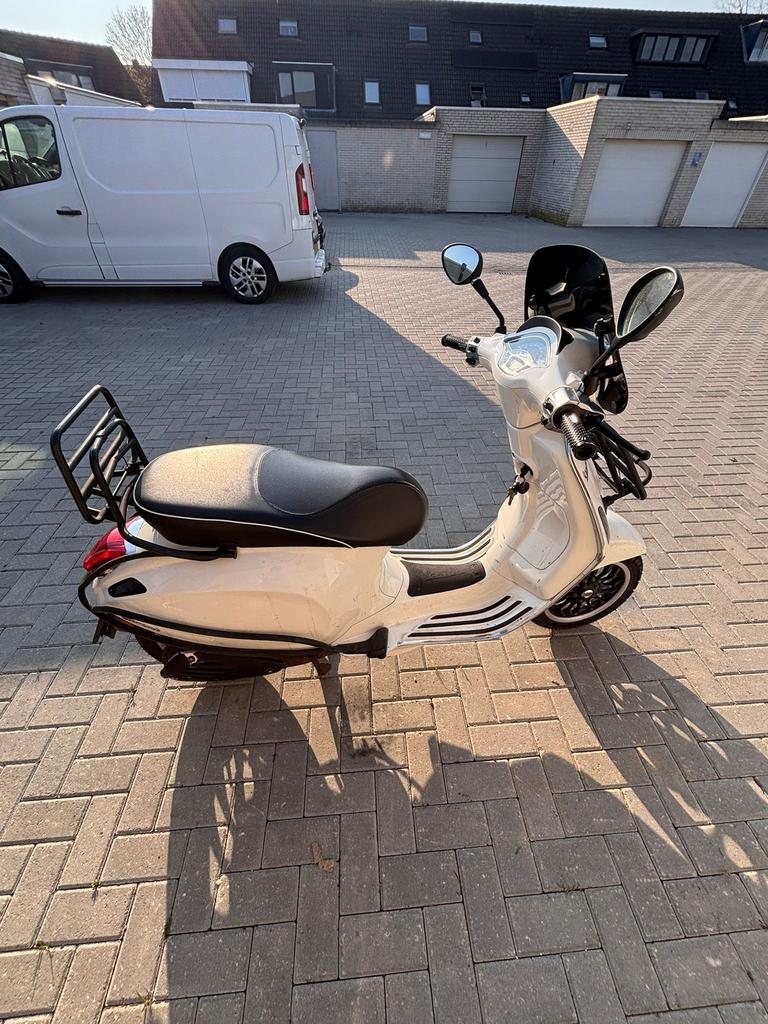 Scooter, Ophalen, Zo goed als nieuw, Benzine, Overige merken