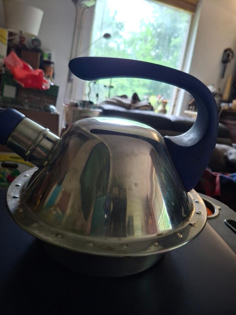 IKEA Theepot/Fluitketel in RVS met blauw handvat, Theepot/fluitketel, Gebruikt, IKEA, Zilver