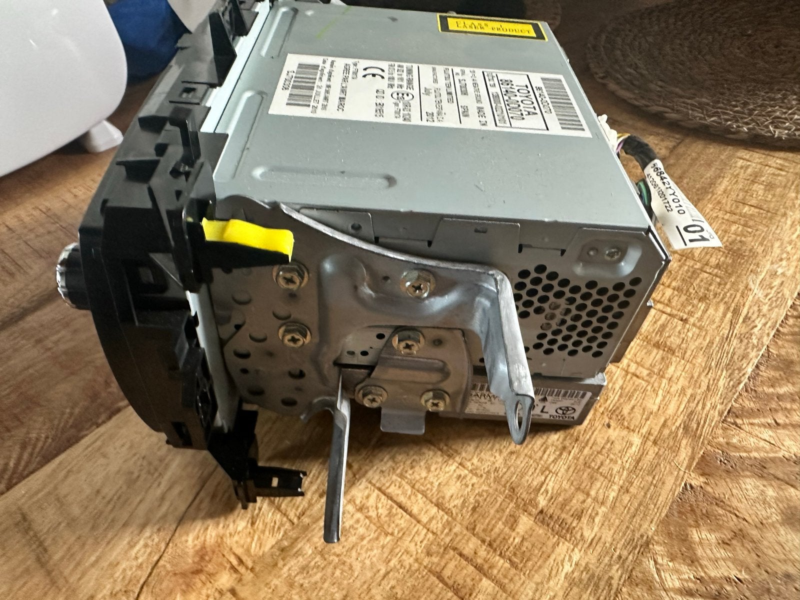 Toyota 86140-0D070 Autoradio CD-speler (Bluetooth mogelijk), Ophalen, Gebruikt