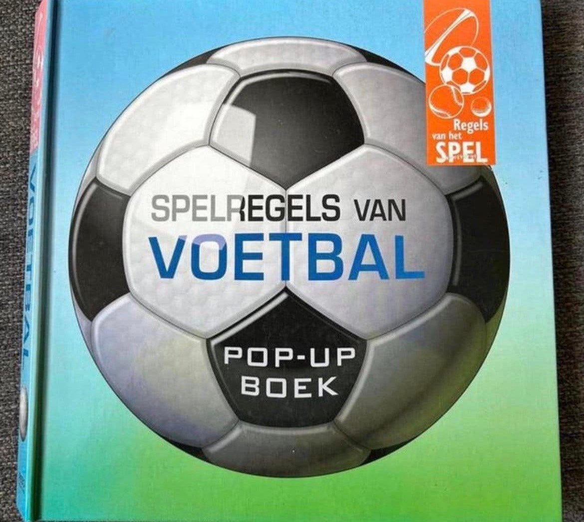 Jim ji Kelman - Spelregels van voetbal pop-up boek, Ophalen of Verzenden, Zo goed als nieuw, Balsport