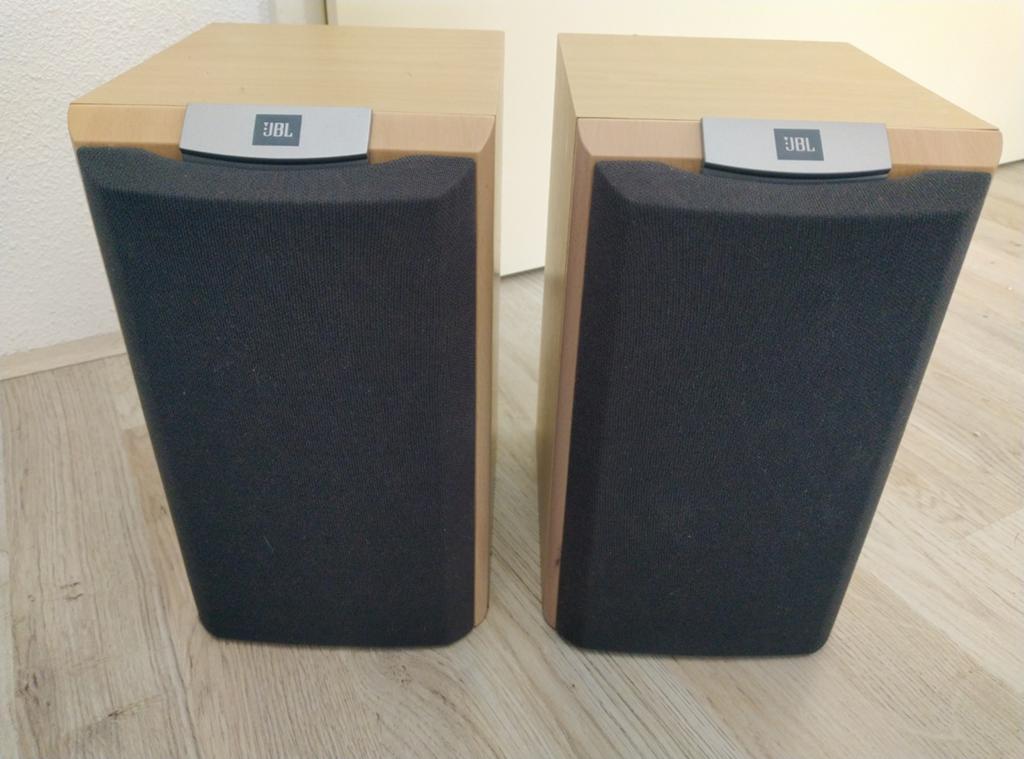 Mooie JBL speaker set izgst, Ophalen of Verzenden, Zo goed als nieuw, 60 tot 120 watt, JBL