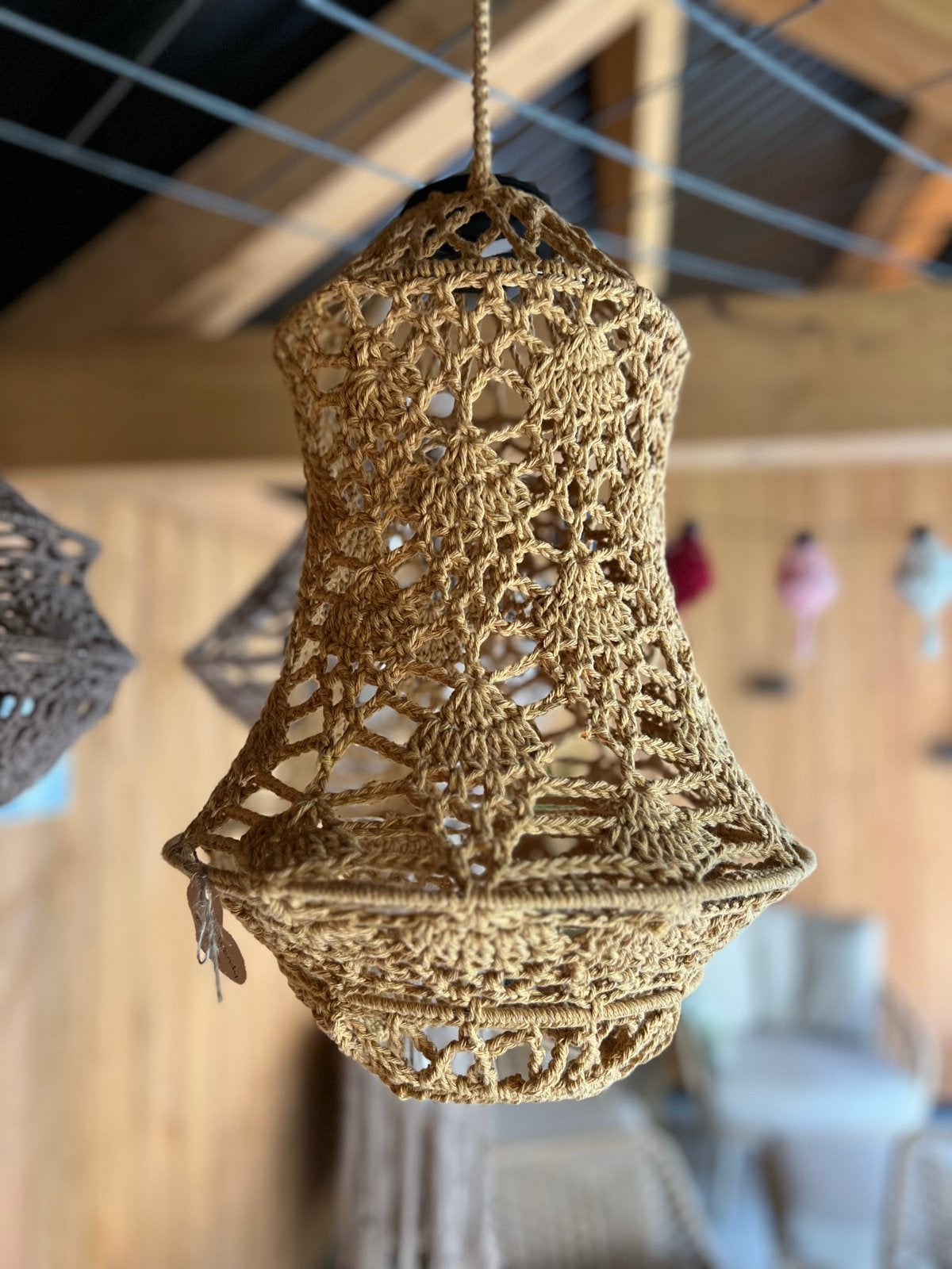 Unieke handgemaakte gehaakte kroonluchter met solarlamp, Ophalen of Verzenden, Nieuw, Textiel, Overige fittingen