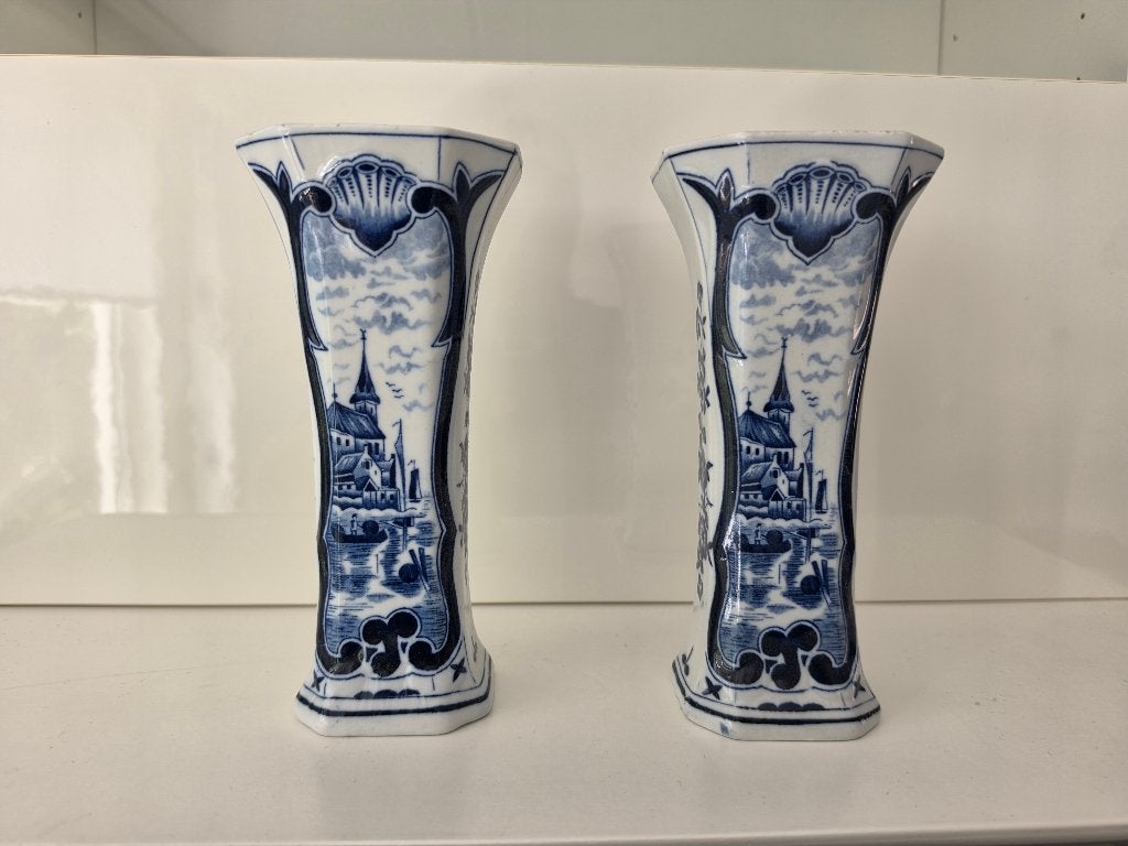 2 Delfts Blauwe vazen – De Porceleyne Fles Delft – decor 501, Antiek en Kunst, Antiek | Vazen, Ophalen