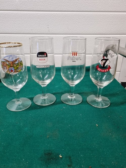 Bierglazen op voet verschillende, Ophalen of Verzenden, 'T Olde Gre-j, Info@toldegrej.nl, Endepoelstraat 20f Didam