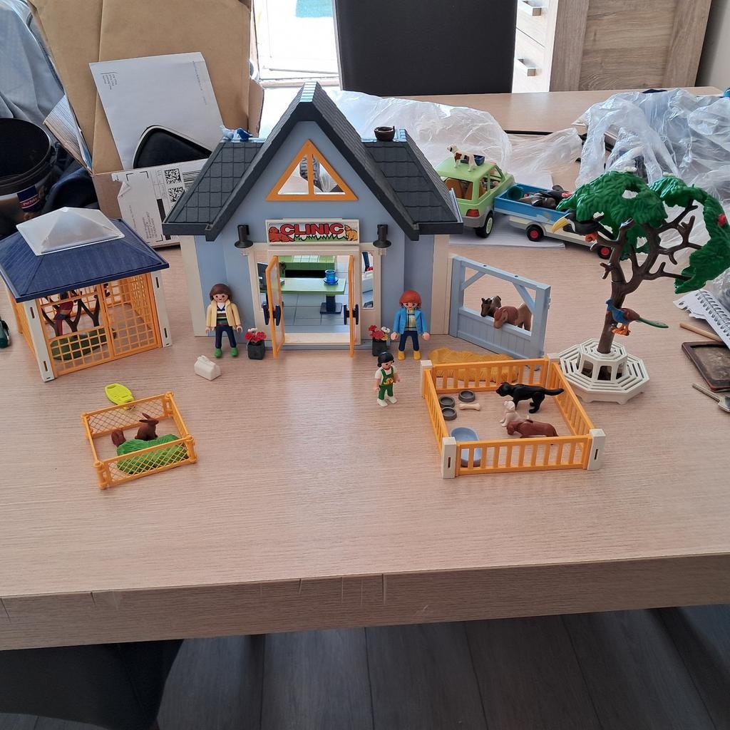 Playmobil Dierenkliniek - Uitgebreide set met dieren, Ophalen of Verzenden, Zo goed als nieuw