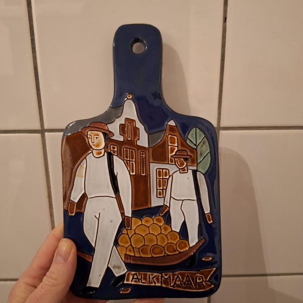 Sierkaasplankje Henk Potters - Alkmaar Kaasdragers, Antiek en Kunst, Ophalen of Verzenden