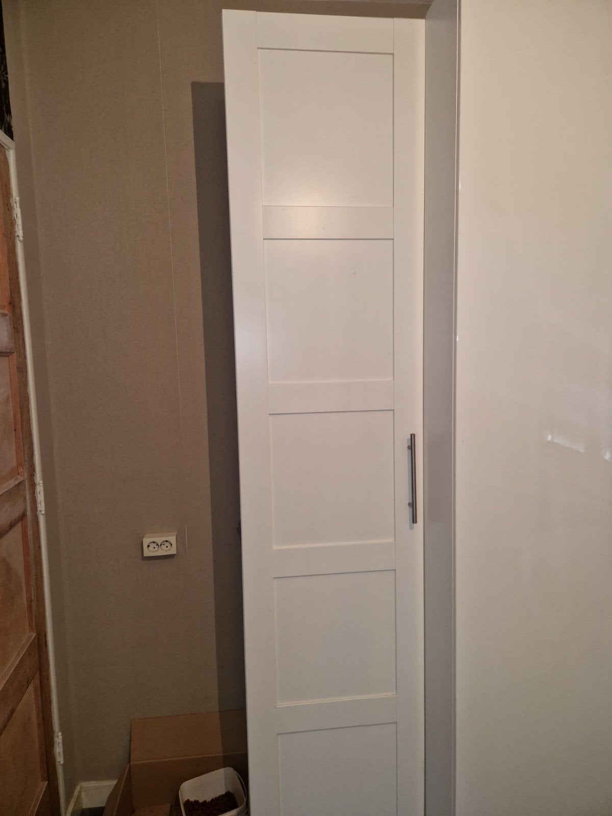Witte kast met 6 legplanken - 234 cm hoog, Minder dan 50 cm, 200 cm of meer, Ophalen of Verzenden, 25 tot 50 cm