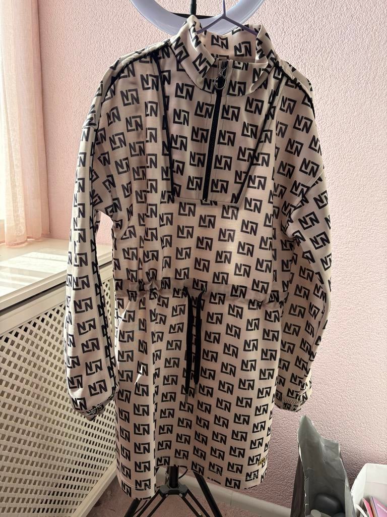 Nikkie Jurkje met print - Maat 152, Beige, Ophalen of Verzenden, Zo goed als nieuw, Maat 34 (XS) of kleiner